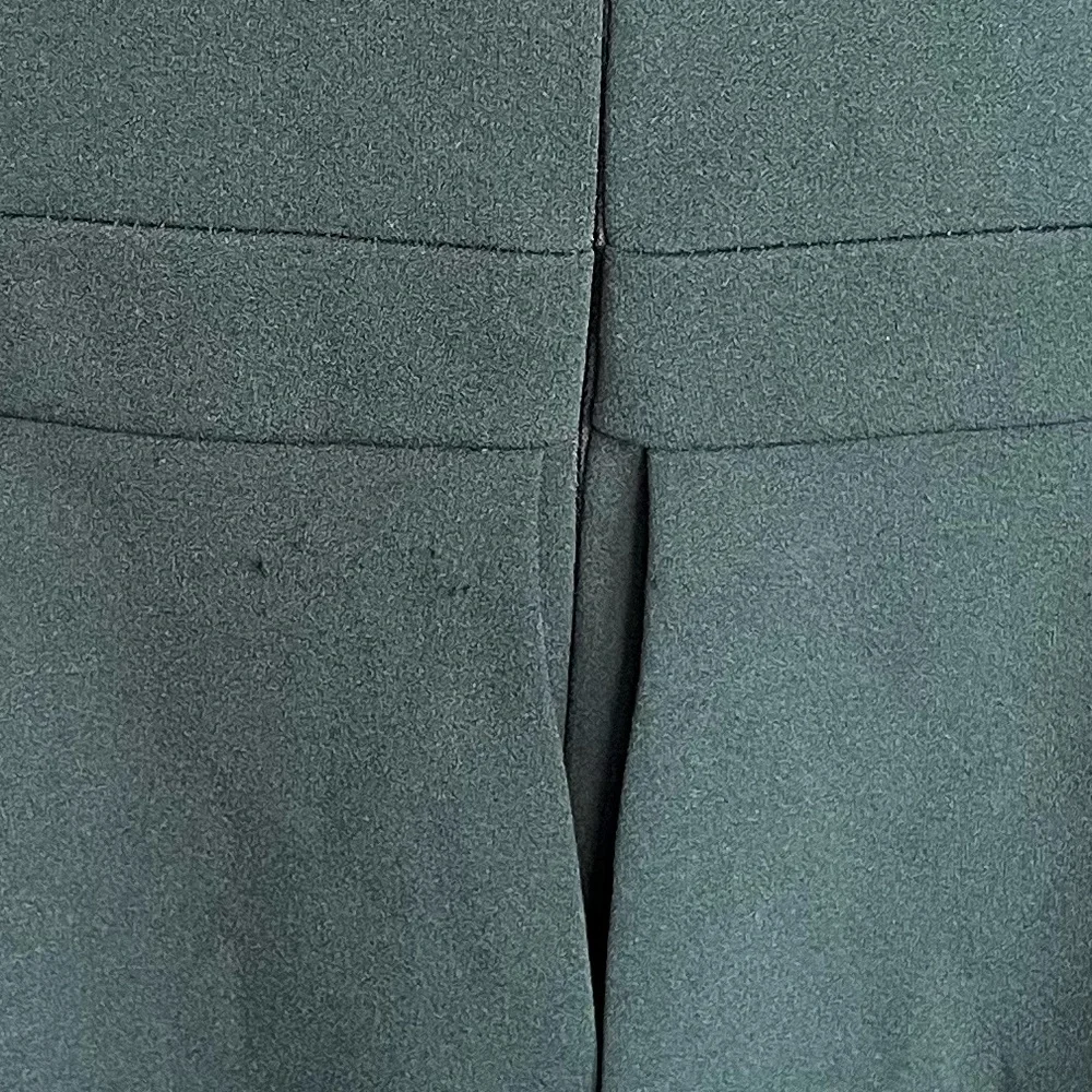 NWT. Xscape Off the Shoulder Scuba Crepe Column Gown. Size 16W - Picture 8 of 16